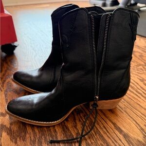 Black Western Ankle Boots with Back Zip